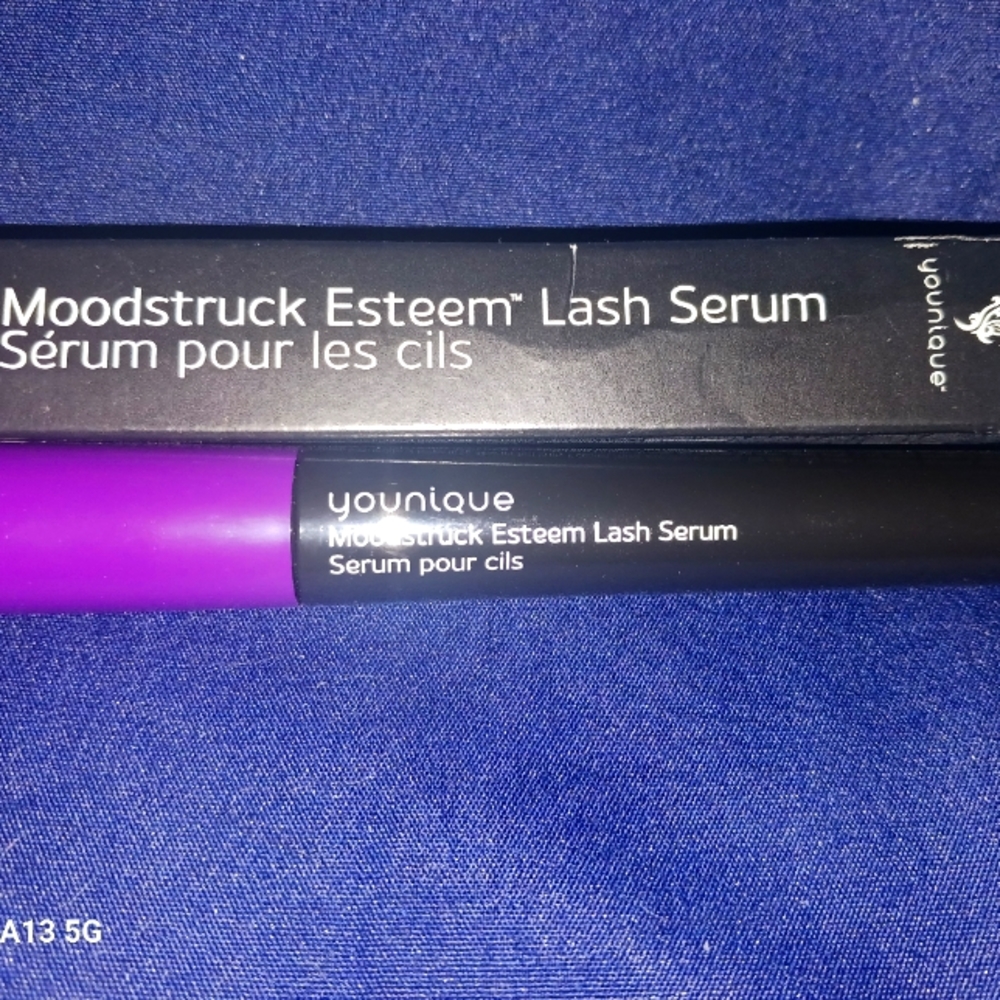 Younique Moodstruck Esteem Lash Serum
